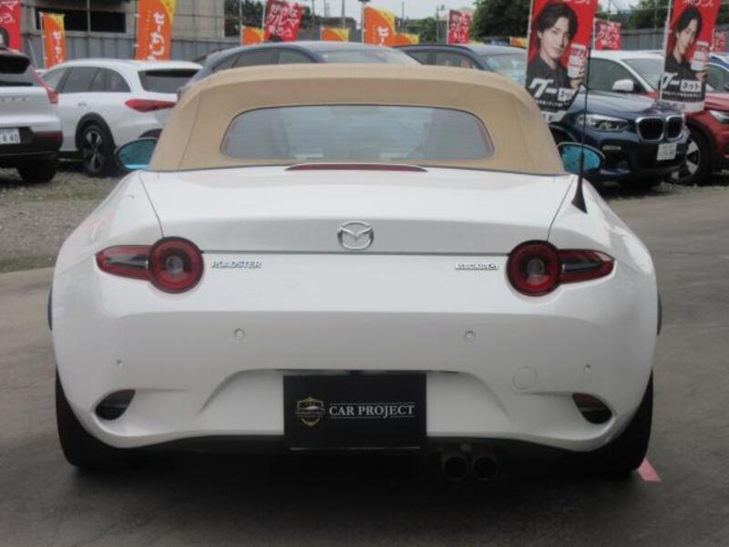 ROADSTER