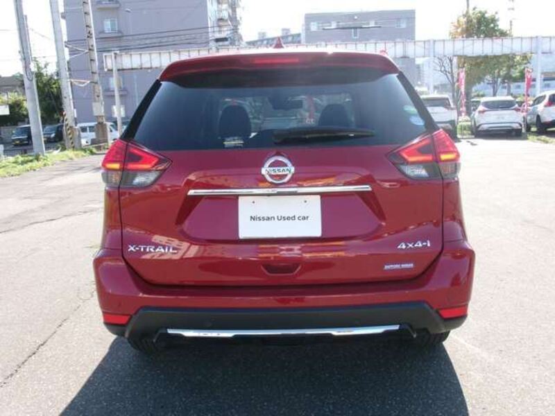 X-TRAIL