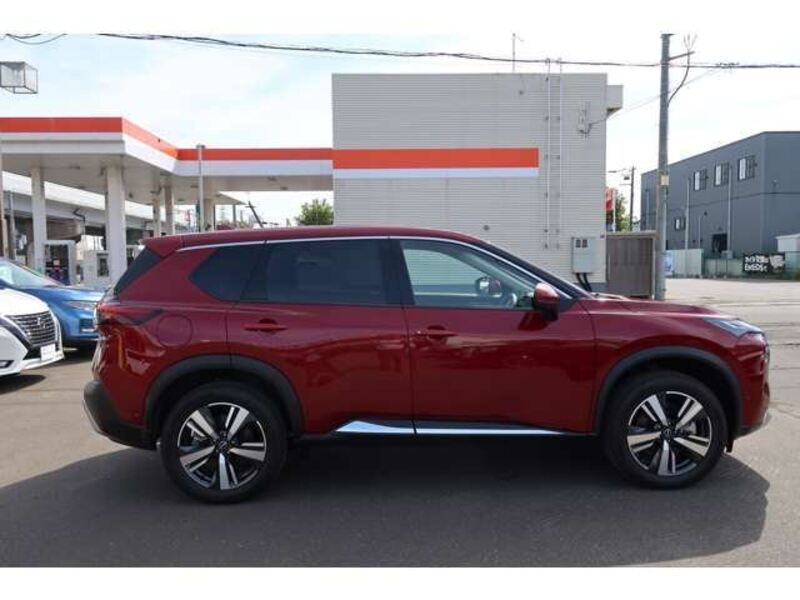 X-TRAIL