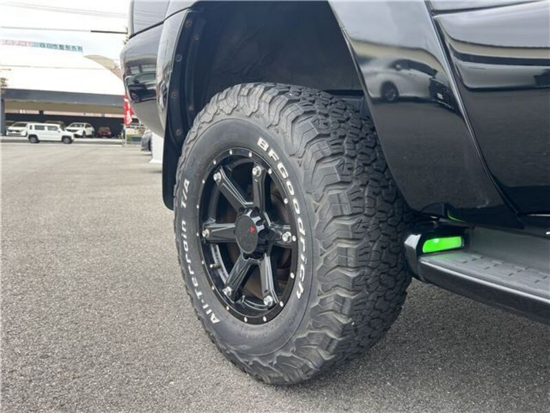 HILUX SURF