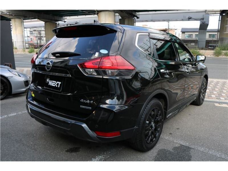 X-TRAIL