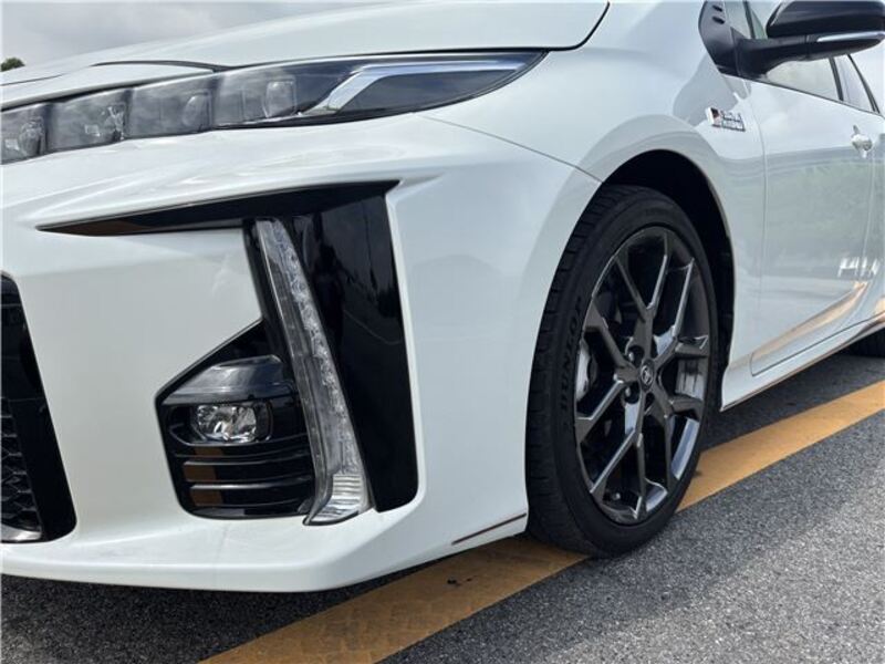 PRIUS PHV