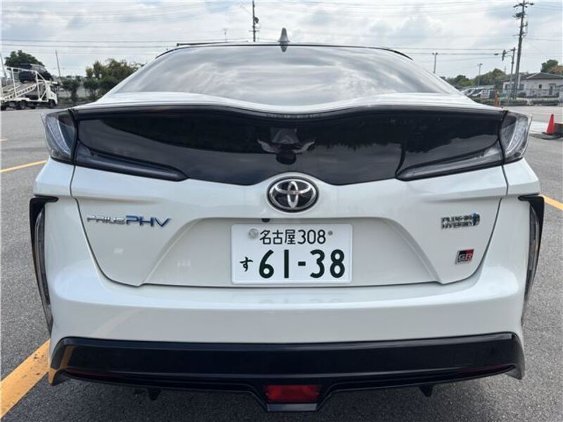 PRIUS PHV