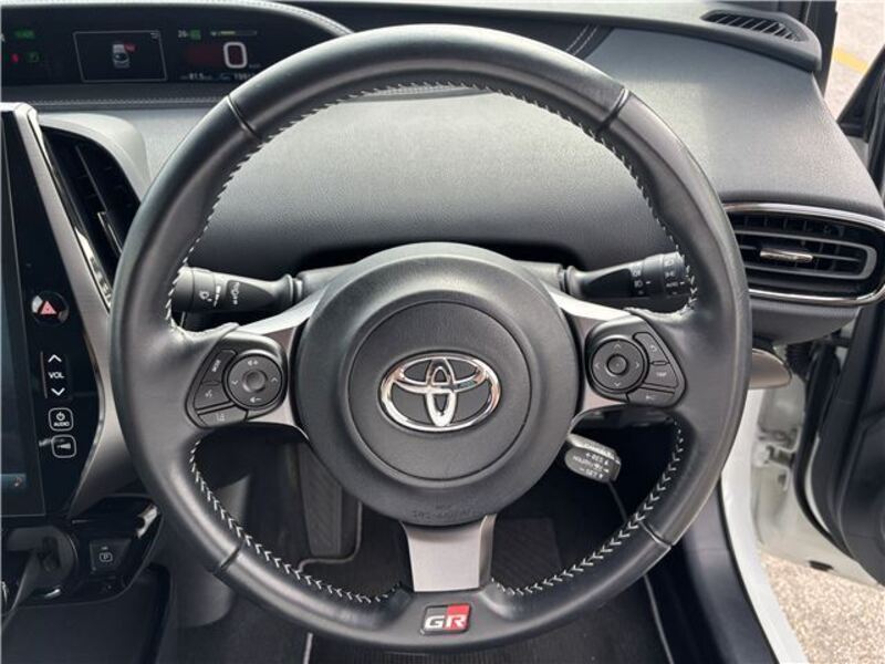 PRIUS PHV