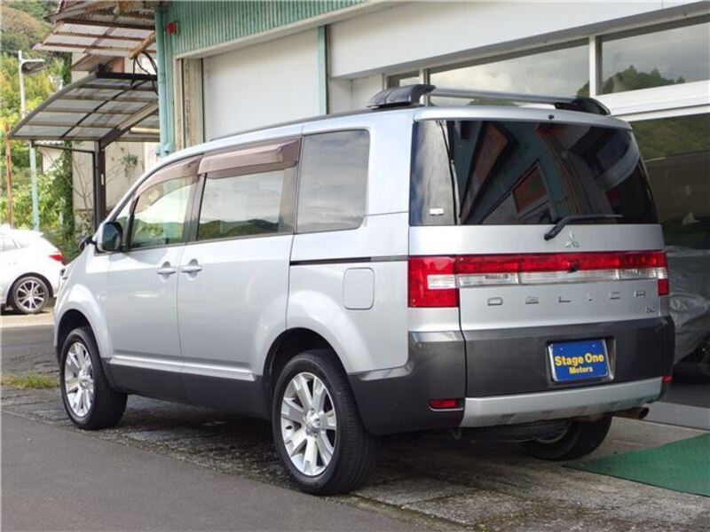 DELICA D5