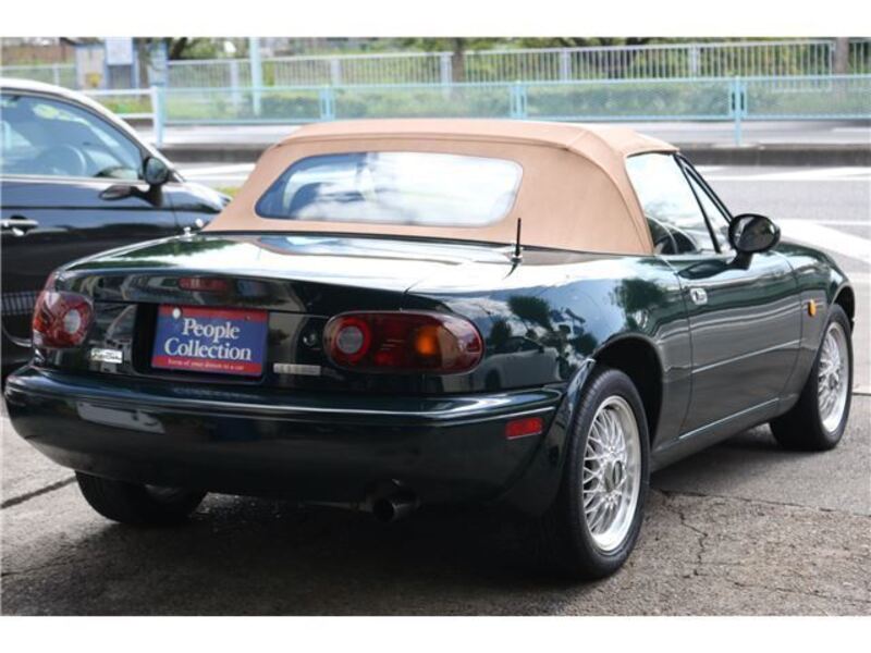 EUNOS ROADSTER