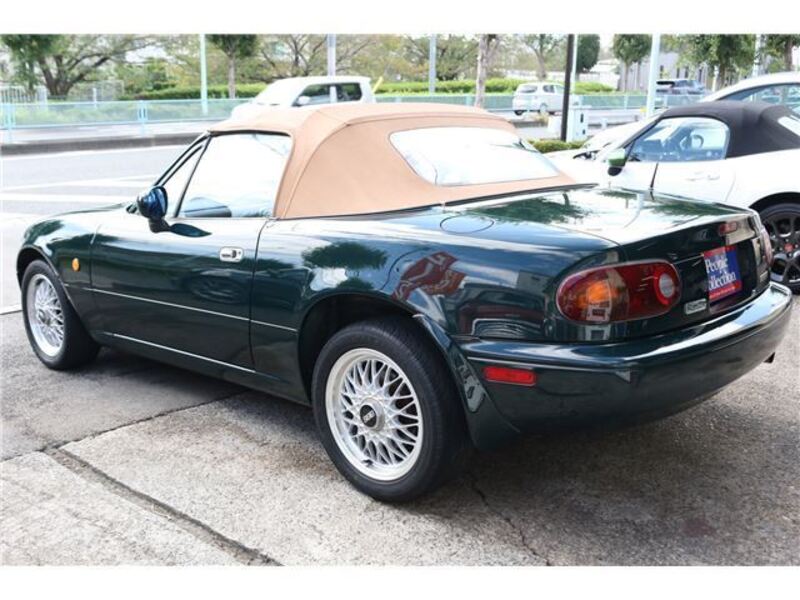 EUNOS ROADSTER