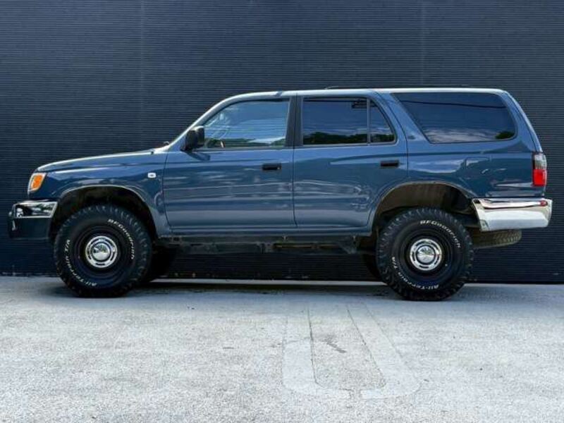HILUX SURF