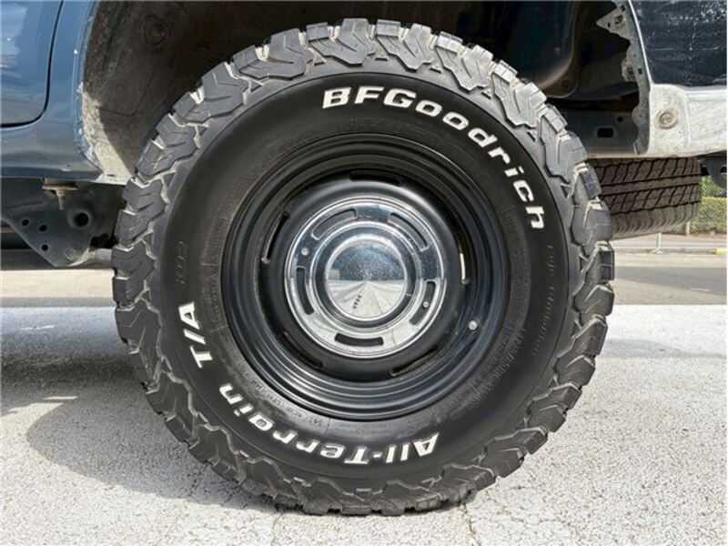 HILUX SURF