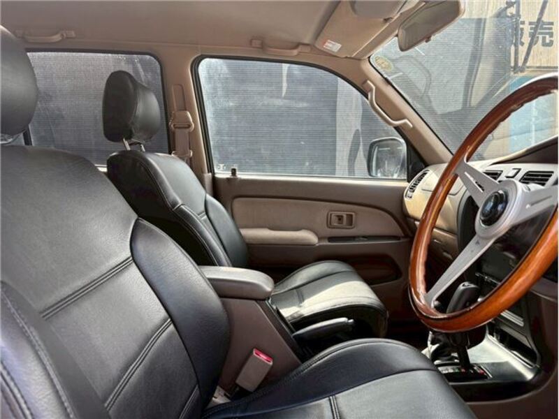 HILUX SURF