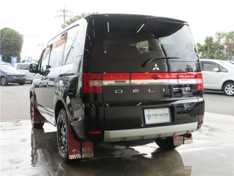 DELICA D5
