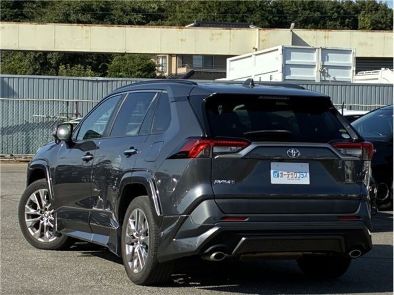 RAV4