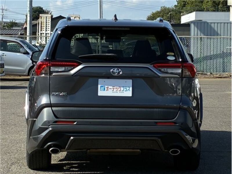 RAV4