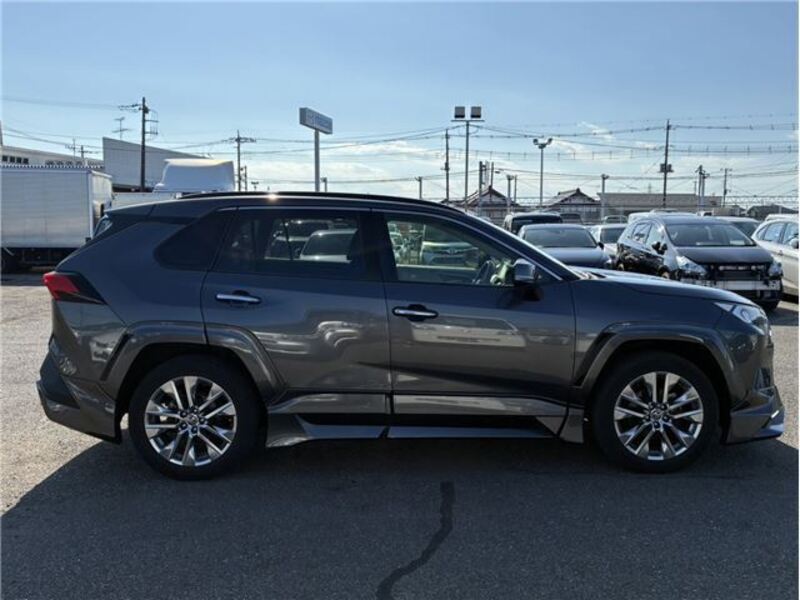 RAV4
