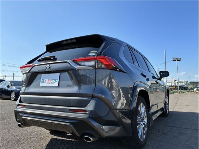 RAV4