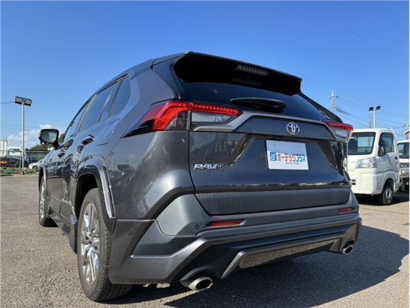 RAV4
