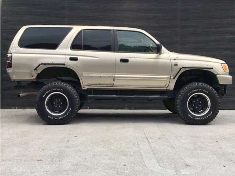 HILUX SURF
