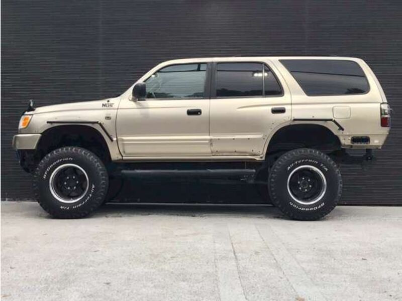 HILUX SURF