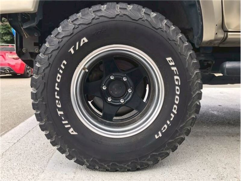 HILUX SURF