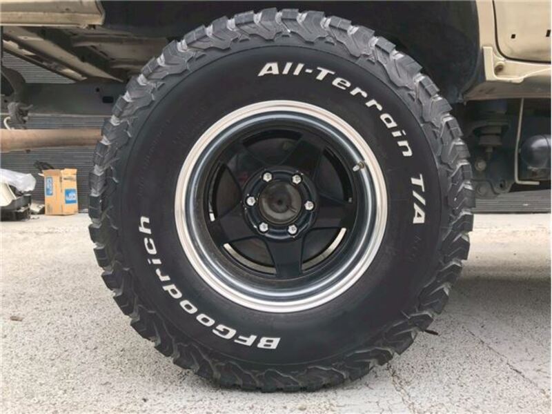HILUX SURF