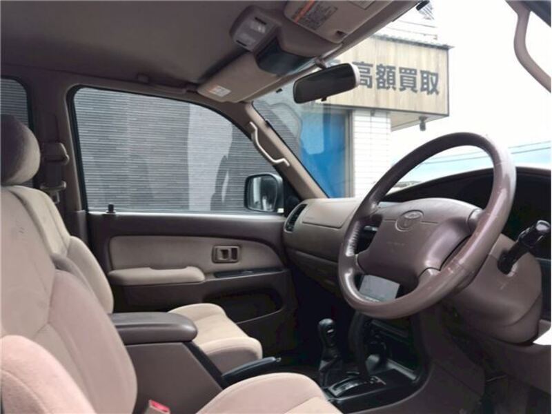 HILUX SURF