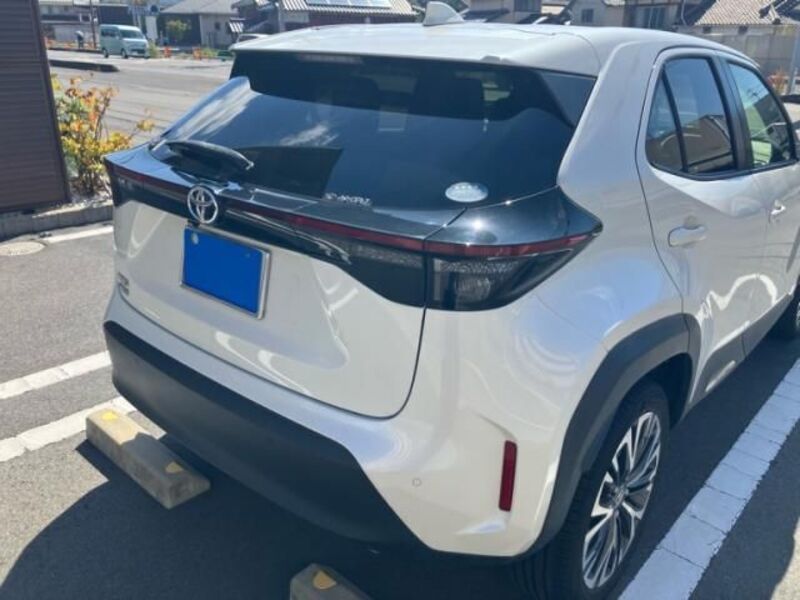 YARIS CROSS