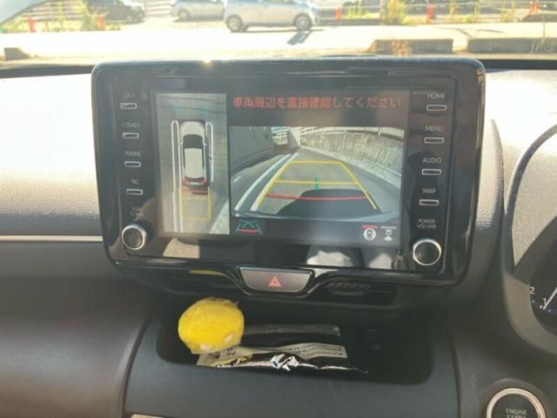 YARIS CROSS