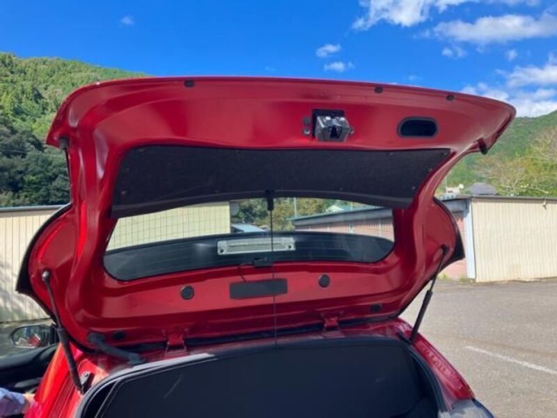 GR YARIS