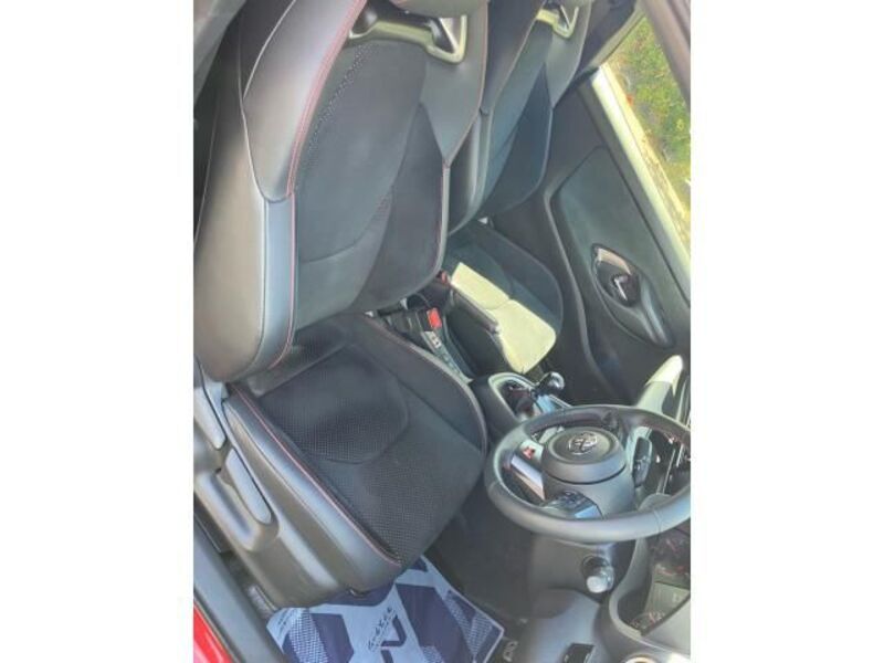 GR YARIS