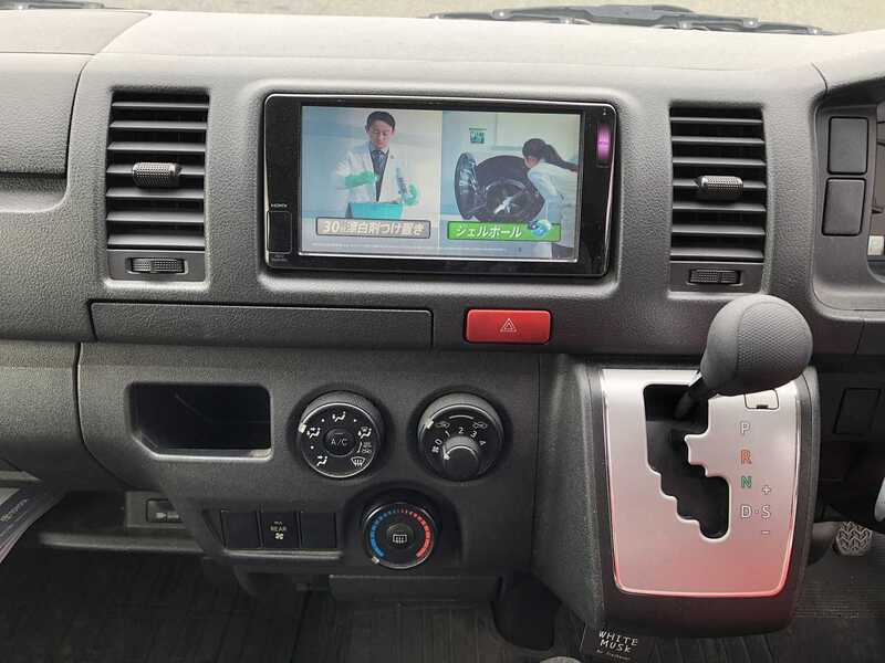 HIACE VAN