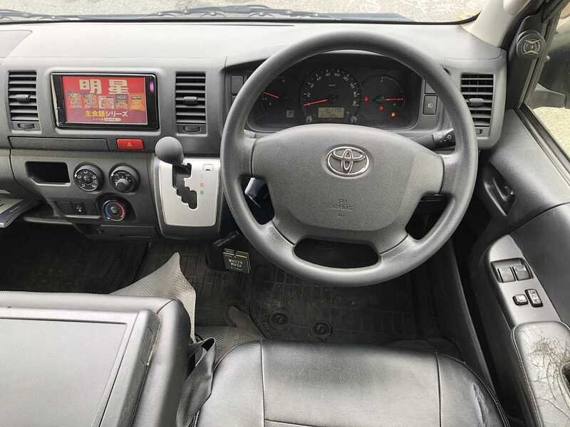 HIACE VAN