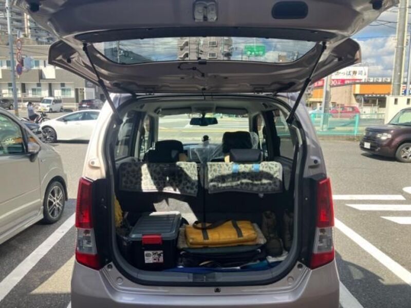 WAGON R