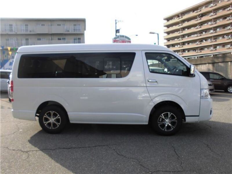 HIACE