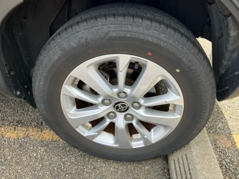 YARIS CROSS
