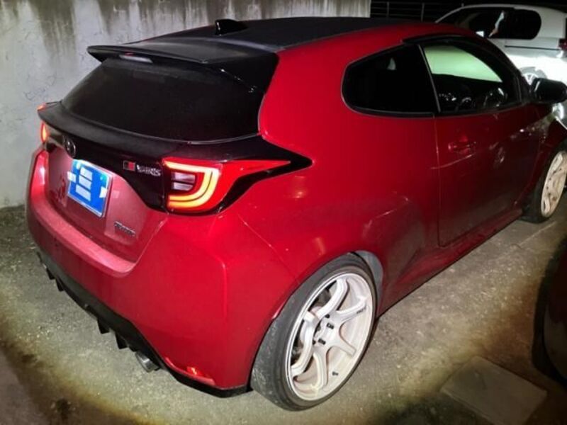 GR YARIS