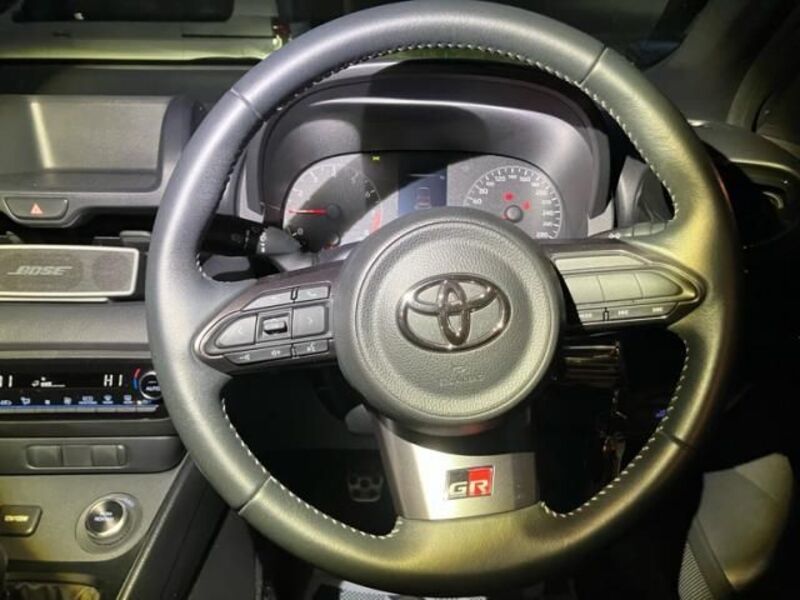 GR YARIS