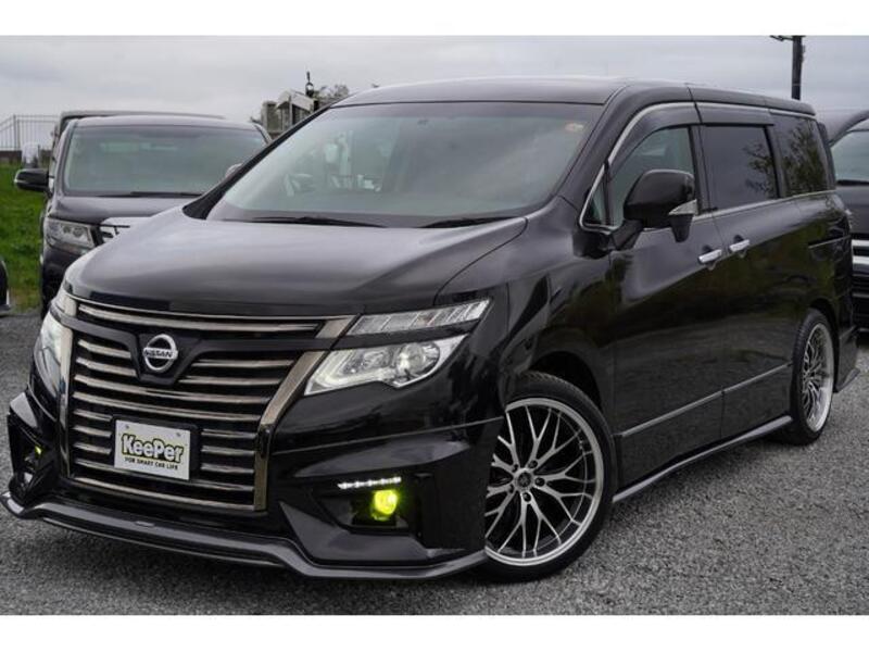 NISSAN ELGRAND