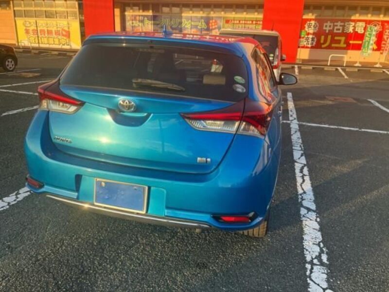 AURIS HYBRID