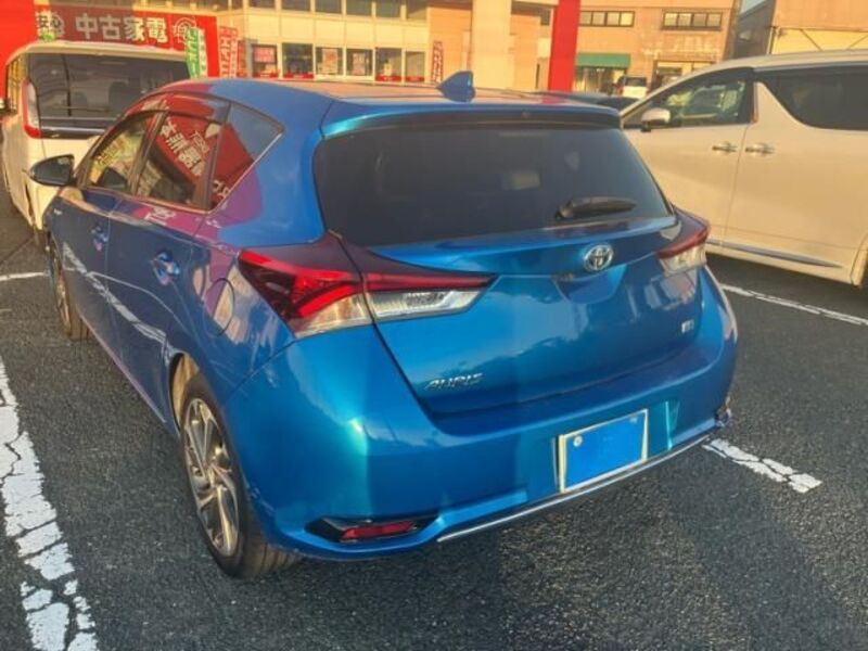AURIS HYBRID