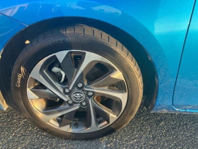 AURIS HYBRID
