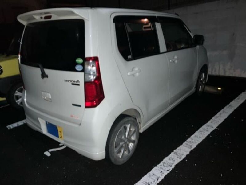 WAGON R