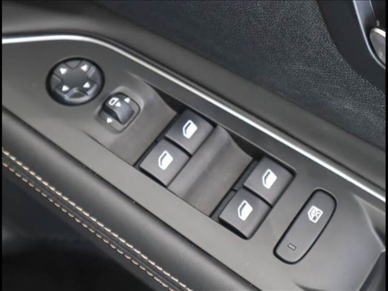 3008