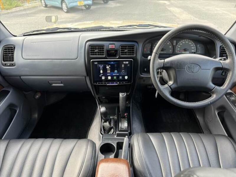 HILUX SURF