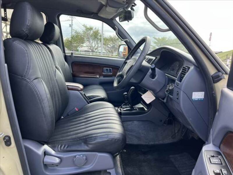 HILUX SURF