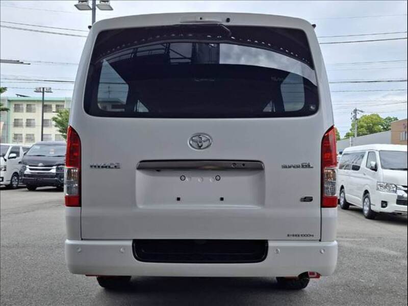 HIACE VAN