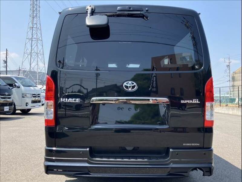 HIACE VAN