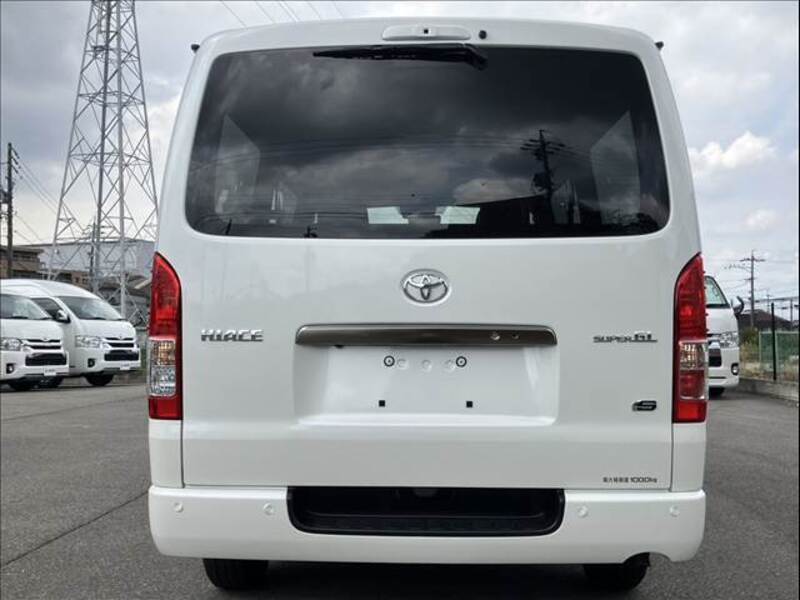 HIACE VAN