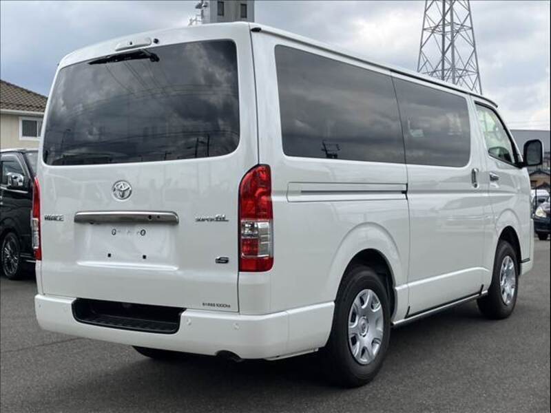 HIACE VAN