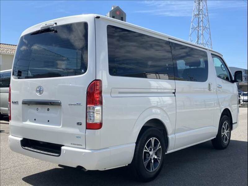 HIACE VAN