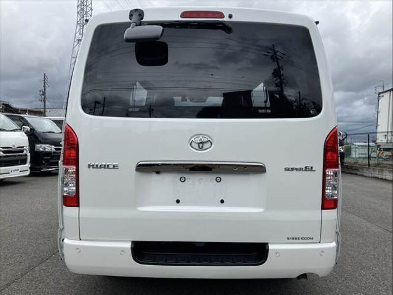 HIACE VAN